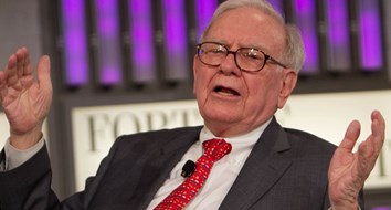 Warren Buffett Just Snubbed the ‘Social Responsibility’ Craze. Here's Why He's Right