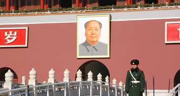 En la China de Mao se vigilaba hasta hablar dormido