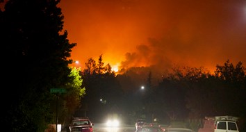 Maui y Michigan: Historia de dos incendios